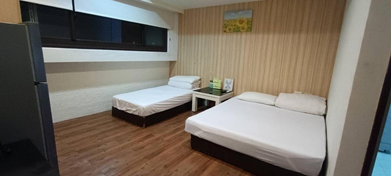 Ez Stay 西門邑居 Taipei Exterior foto